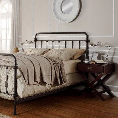 OEM King Size Iron Bed Long Lasting Durability Strong  Sturdy Construction
